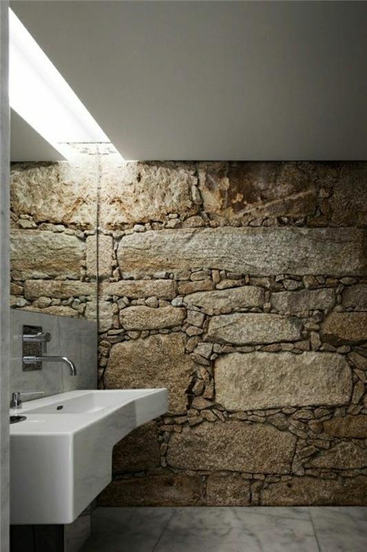vonios kambarys-akmens siena-kaimiškas-vonios kambarys-marmuro plytelės-grindys-chi-dydžio vonios kambarys