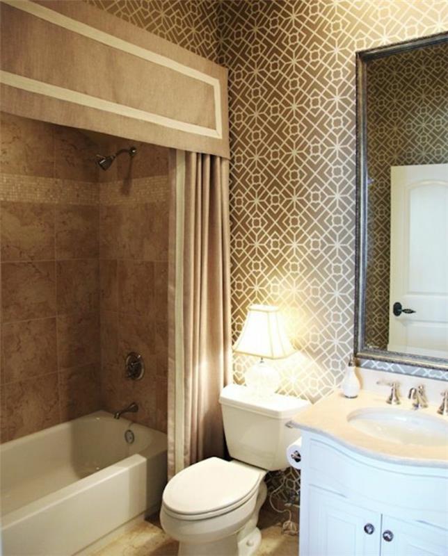 retro-prašmatnus vonios kambarys su senu stiliumi-su-gana-sienų apdaila-fajanso-vonios kambarys-leroy-merlin-smėlio spalvos