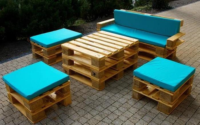 dizainas-mediniai padėklai-sodo baldai