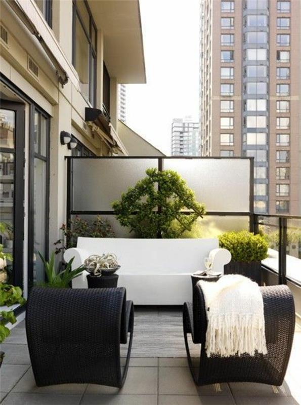 vrtno pohištvo-poceni-pohištvo-smola-v-lesu-temno-rjava-lepa-balkon-s-razgledom