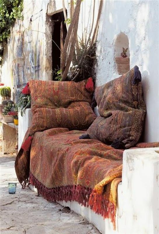 rytietiškas-salonas-sedari-marocain-dekoravimas-salonas-modernus-sedari-salonas-marocain-sofa-marokas