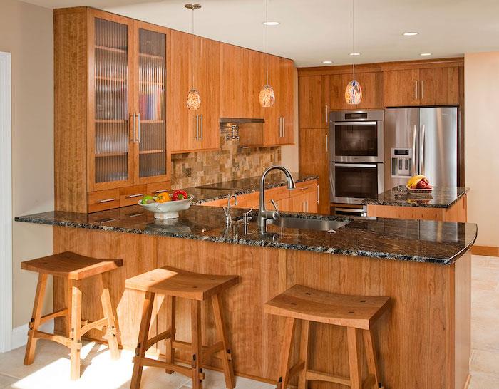 Amerikietiška baras atvira virtuvė retro stiliaus