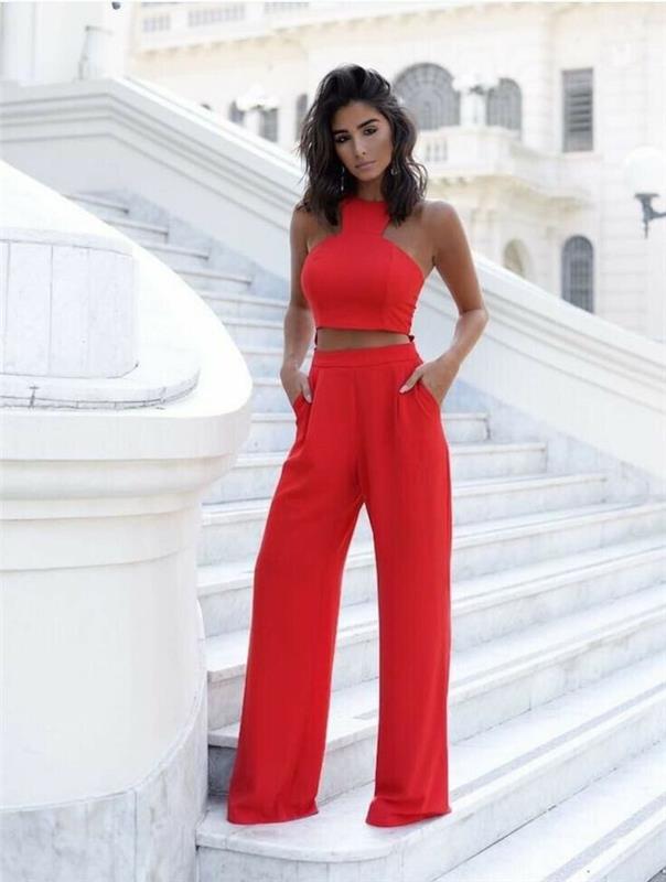 Raudonas originalus ir modernus kostiumas, sutrumpintos viršutinės ir platėjančios kelnės, moteriška vasaros apranga, elegantiška moteriška apranga, 2019 metų vasaros mada