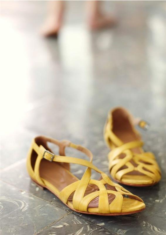 sandalai-moteris-vasaros batai-geltonos spalvos-moterims-prašmatnūs