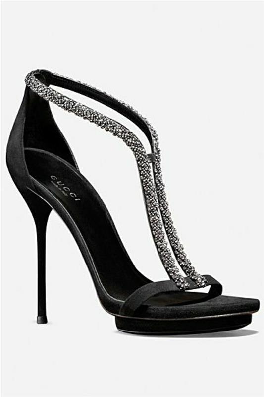 siyah-sandalet-gucci-moda-trendleri-kadın-ayakkabı-topuklu-ayakkabı