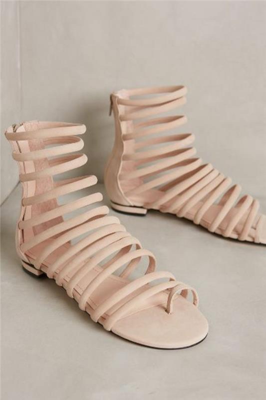 sandalai-pigiai-smėlio-sandalai-moteris-gladiatoriai-sandalai-moteris-smėlio spalvos
