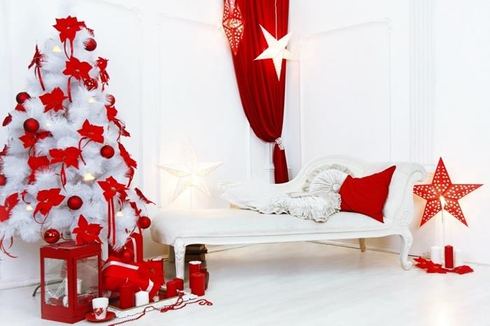 balta eglė papuoštas Kalėdų fotobooth dizainas Kalėdų eglutė netikros baltos šakos raudonas peteliškė