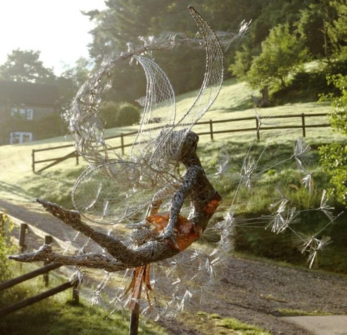 viela-skulptūra-šokiai-gamtoje-saulė