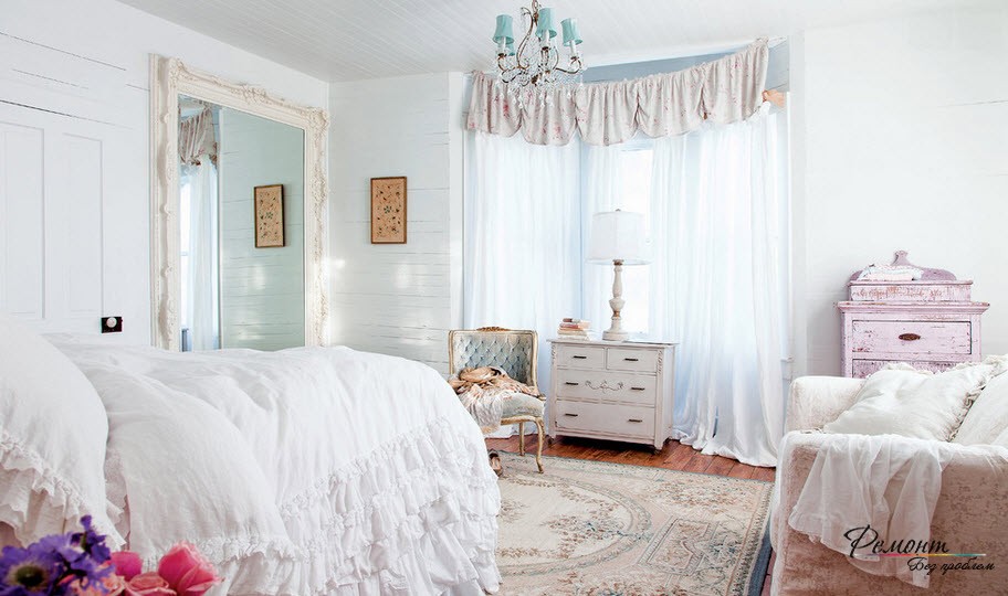 Dormitorio elegante en estilo real