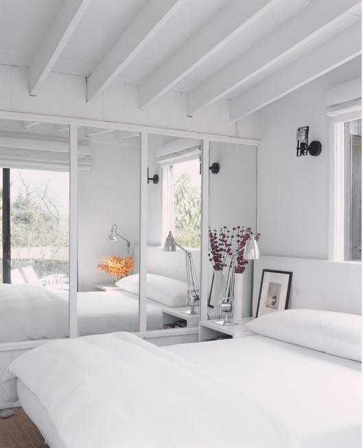 Quarto branco de neve