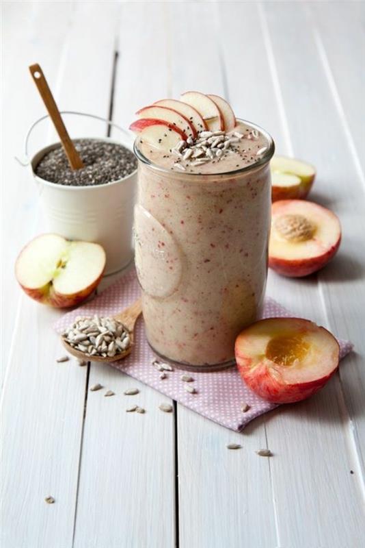 smoothie-idealen-za-zimski-jabolko-in-chia-semena-smoothie-recept