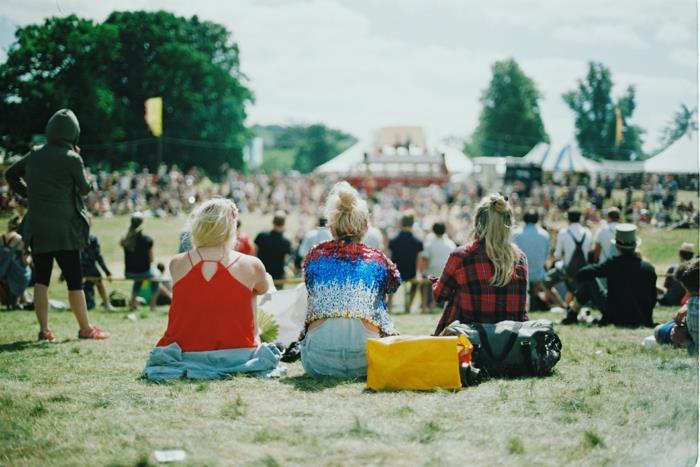 Roko aksesuarų apranga grunge roko stiliaus apranga kaip apsirengti rytojaus muzikos festivalyje