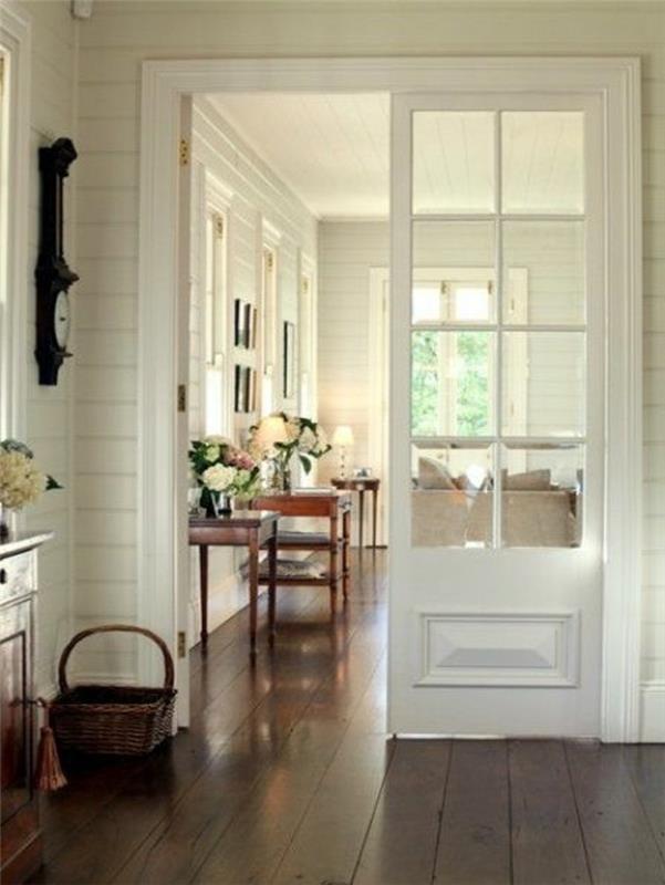koyu kahverengi-ahşap-zeminler-tatlı-giriş-şık-ve-modern-şık-ev-tasarım-giriş kapısı