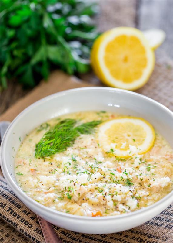 recept za zelenjavno, piščančjo in riževo juho, idealno za prve hladne dni, bolna juha za hladne dni