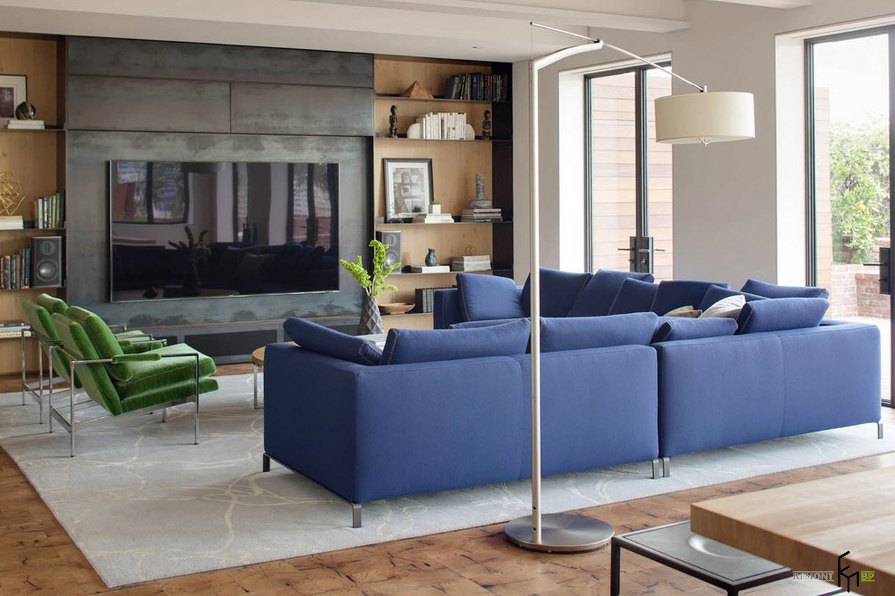 Mėlyna sofa