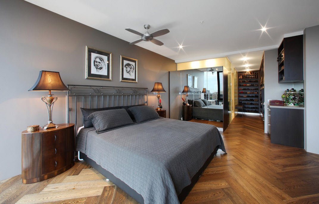 Decoração de cama em cinza escuro no quarto