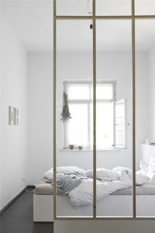 minimalistinis-kambarių daliklis-moderniems interjerams