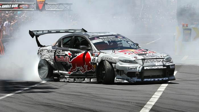 motorsport-cool-car-and-mobile-drift-stage-cool-idea-for-the-weekend