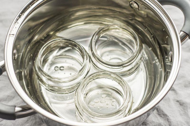 sterilizirajte steklene kozarce primer priprave domače marmelade korak za korakom