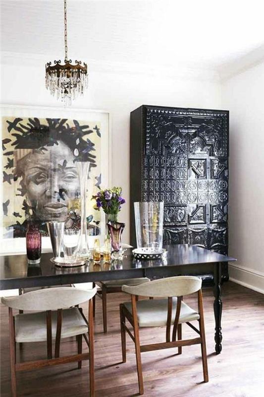 nalepke-afriške-vaze-leseni-stol-miza-črni-eksotični-lestenec