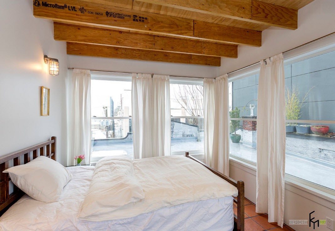 Travi decorative in camera da letto