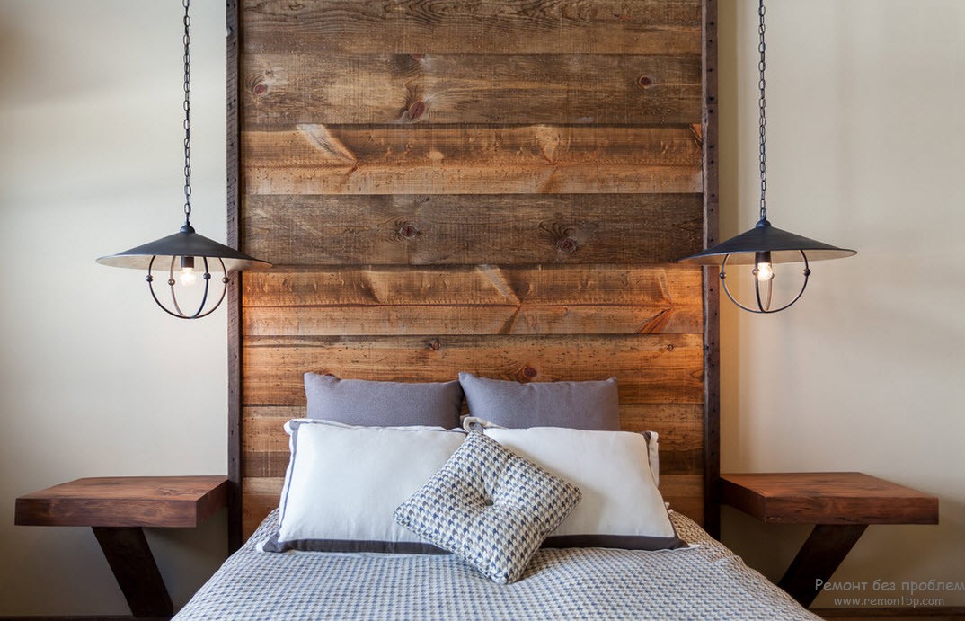 Lepa lesena spalnica