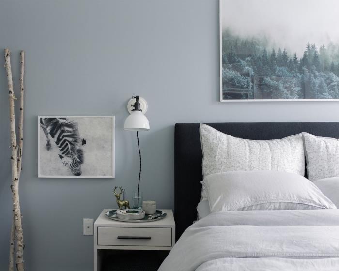 Skandinavski dekor v spalnici, nevtralna barva za stene v sobi, modrikasto siva barva