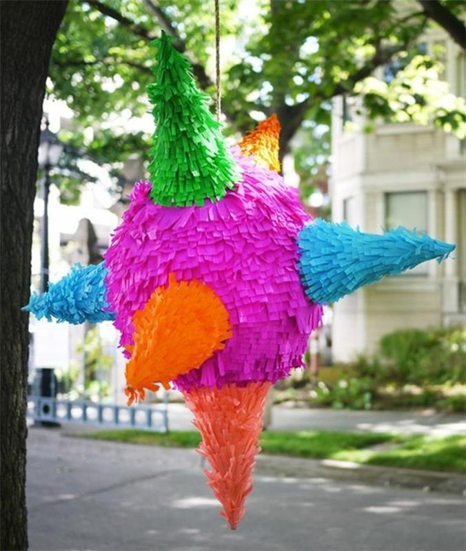 klasikinis-pinata-pasiūlymas-daryti-su-gimtadieniu-pinata-balionas-kad bus linksmas vaikams