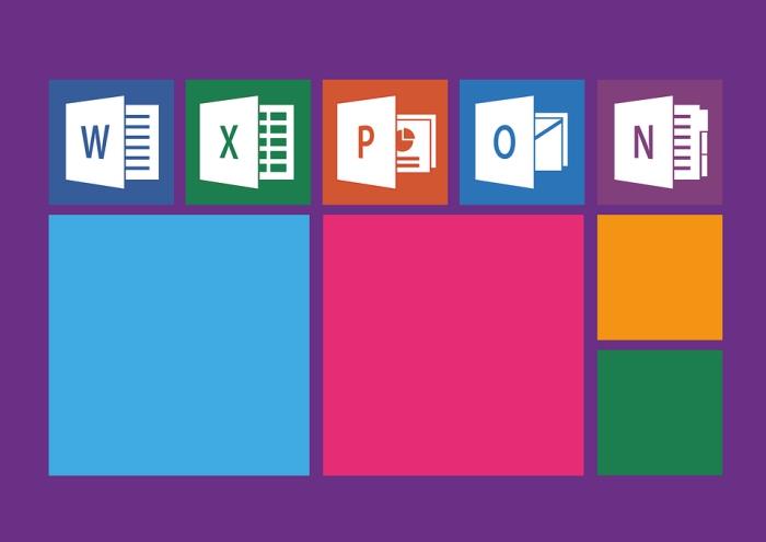 celoten pisarniški paket Microsoft Office 365 kot naročnina je že na voljo za brezplačen prenos iz trgovine Apple App Store