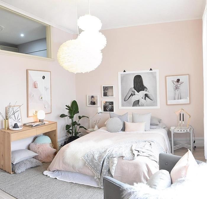 pastel pembe boya topu ışık fikstürü ahşap masa dekorasyonu genç kız gri ve pembe yatak odası