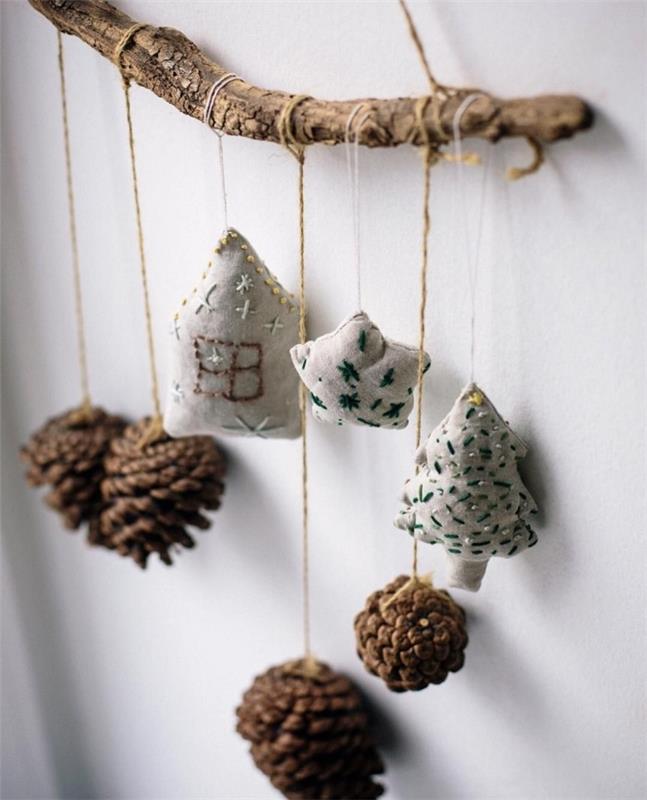 naredite stensko dekoracijo za božič, DIY mobilni borov stožec, ki ga lahko naredite s storži