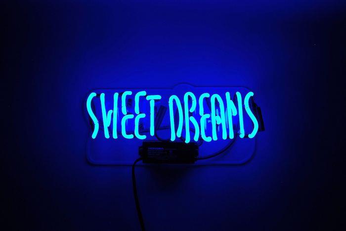 tatlı rüyalar, neon tabela, çiçek duvar kağıdı tumblr, koyu mavi arka plan