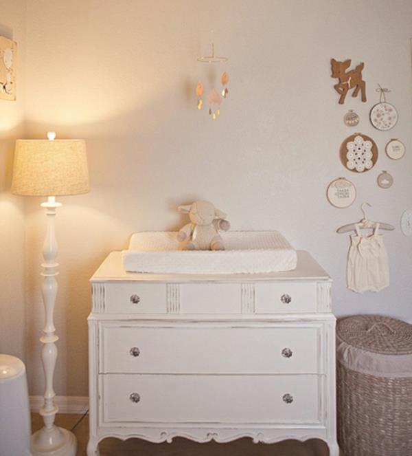 nice-design-design-of-the-modern-baby-room-in-white
