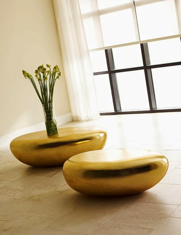 originalus-kavos-staliukas-auksinis-akmenukas-stalai