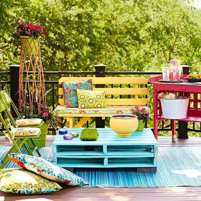 sehpa-palet-mobilya-fikirler-bahçe-renkli