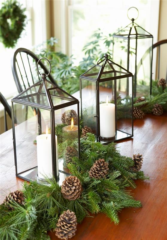 çam kozalakları ve köknar dalları ile ahşap masa merkezinde diy deco noel masa metal fener