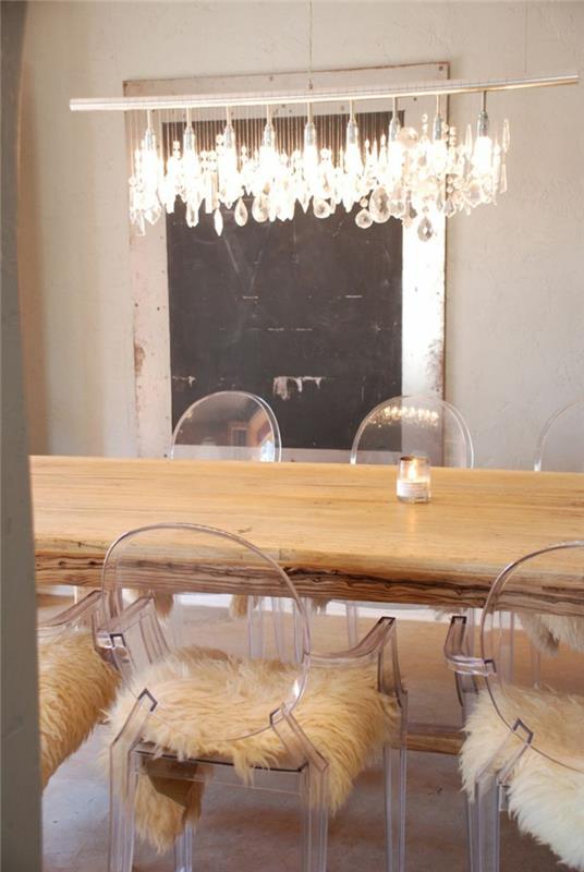 çağdaş-kare-yemek masası-ışık-ahşap-ultra-modern-avize-kristal-şeffaf-sandalyeler