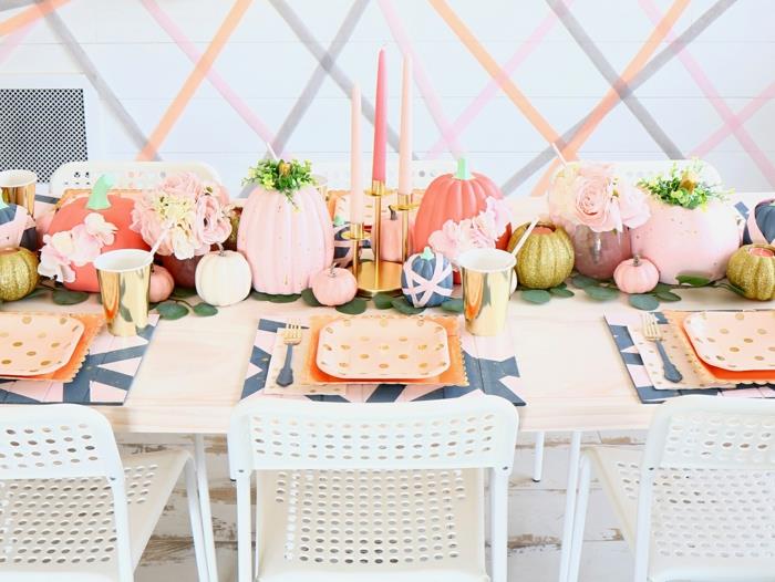 pastel renkli masa renkleri vazolar için kullanılan boyalı balkabakları sonbahar dekorasyonu manuel aktivite sonbaharda kendin için dekorasyon fikirleri uzun mumlar
