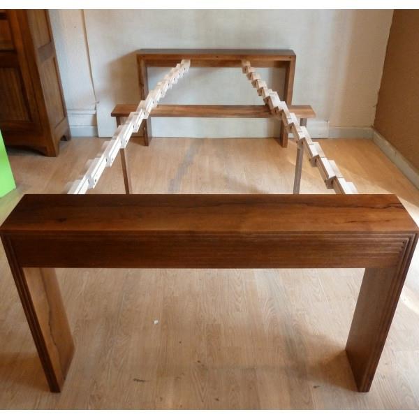 raztegljiva konzolna miza iz naravnega lesa z