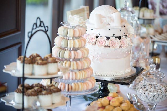 Kopūstų vestuvių torto originalaus romantiško vestuvinio torto vaizdas