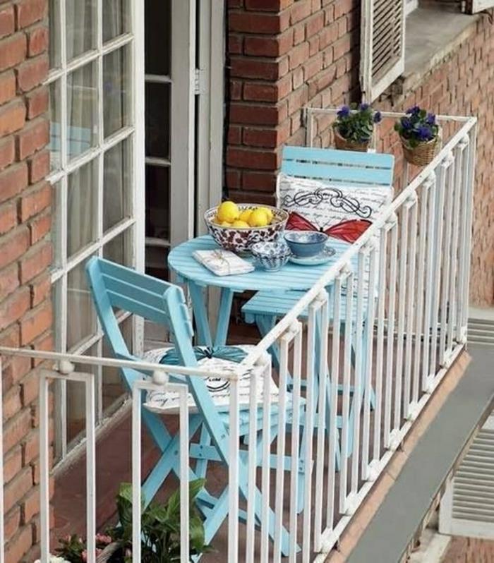 katlanır-ahşap-balkon-mavi-ahşap-masa-küçük-bahçe-masa