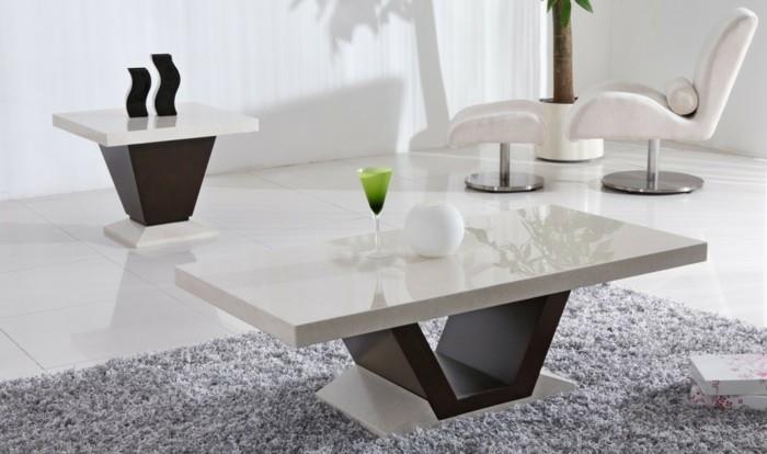 kavos staliukai-ikea-fly-kavos stalas-moderniame-gyvenamajame kambaryje-smėlio spalvos plytelėmis ant grindų