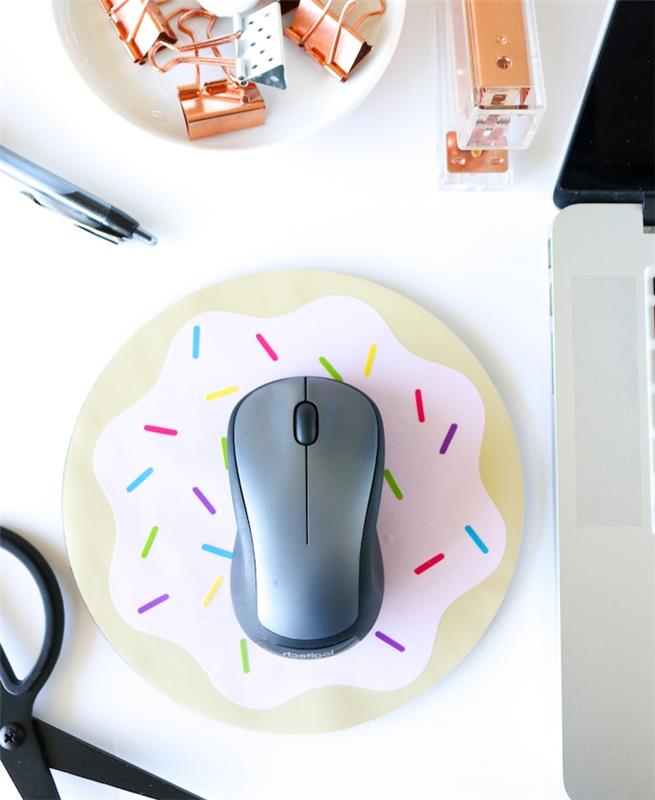 Kendin yapmak için kendin yap hediyesi, kağıt çörek deseni ile kişiselleştirilmiş basit beyaz mouse pad, yapmak için babalar günü hediyesi