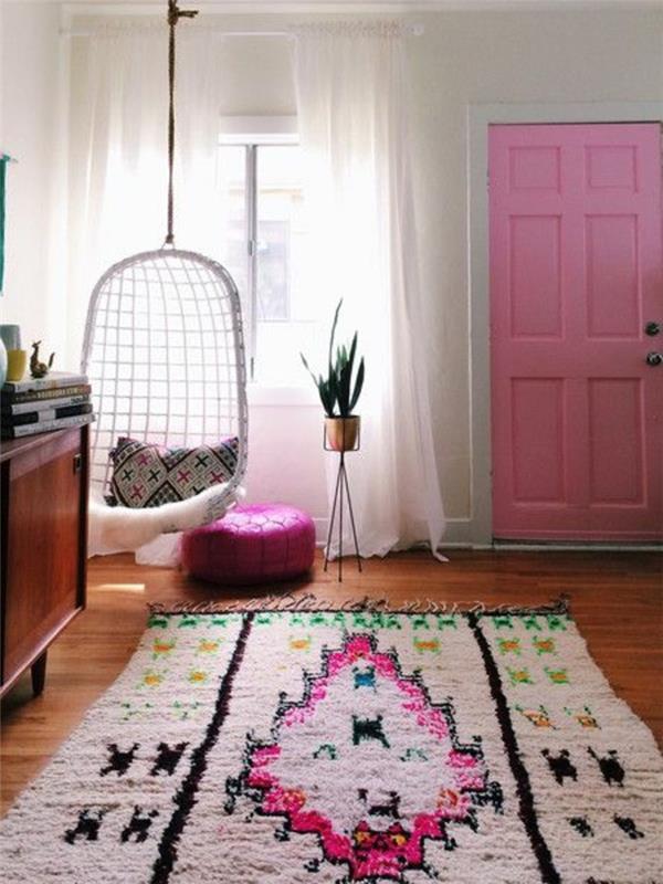 modernūs kilimėliai-įdomus-gabalas-durys-rožė