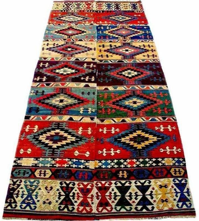 modernūs kilimai-spalvingi-kilimėliai-iš skirtingų kultūrų