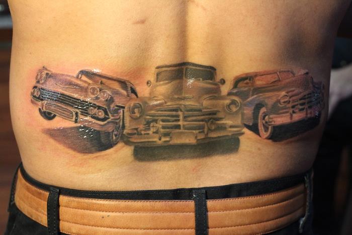 Realistiški automobiliai atgal tatuiruotė tatuiruotė mad max vintage