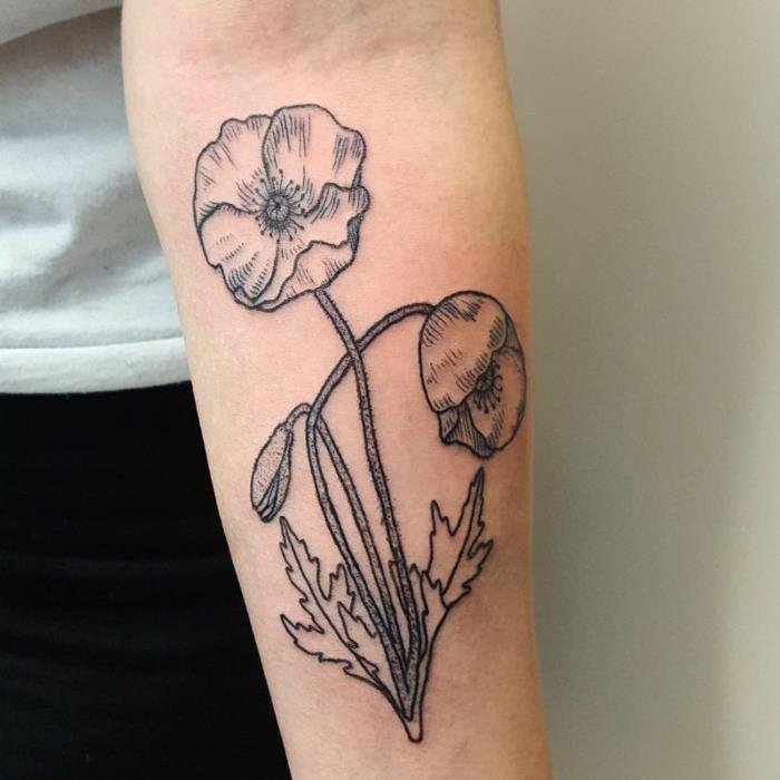 aguonų tatuiruotė, botaninės tatuiruotės moterims, juodos aguonos