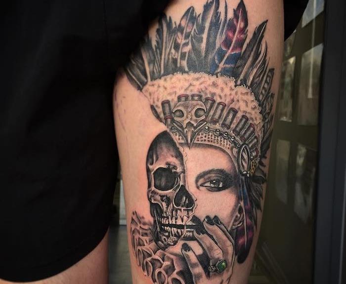 ideja tetovaže, risba s črnilom na nogi, model tetovaže s pol-ženskim obrazom in lobanjo