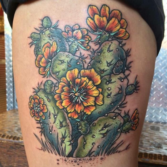 šlaunies tatuiruotė moteris, pavojinga gėlė tatuiruotė ant šlaunies, daug žydinčių gėlių