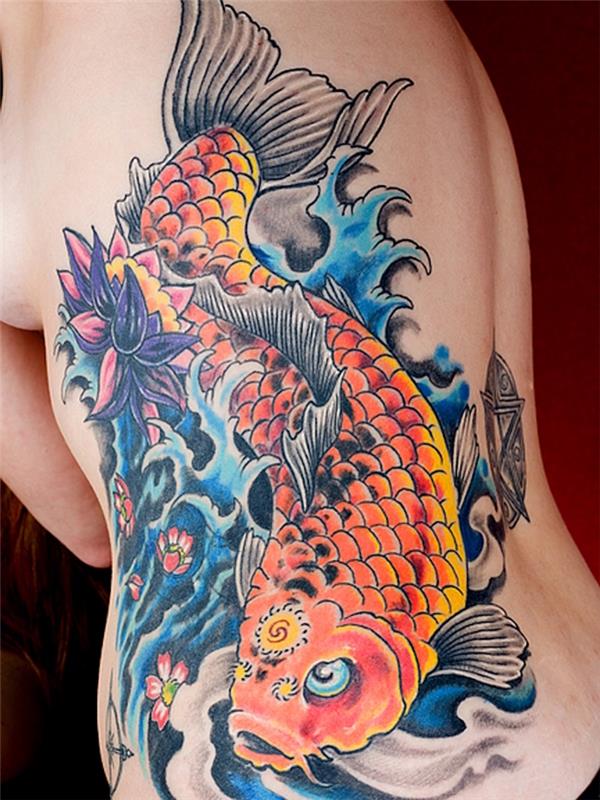 tatuiruotė visa nugara japonė moteris žuvies simbolis japonų spalvos